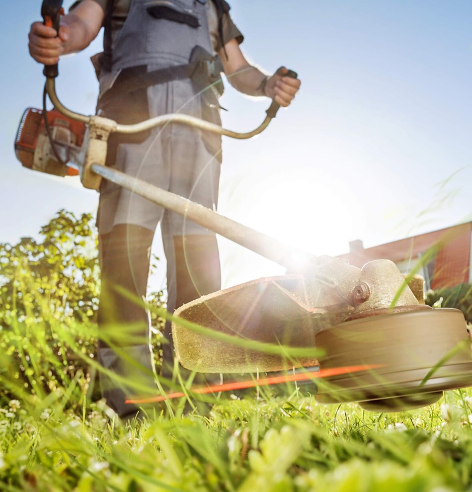 Стрижка травы